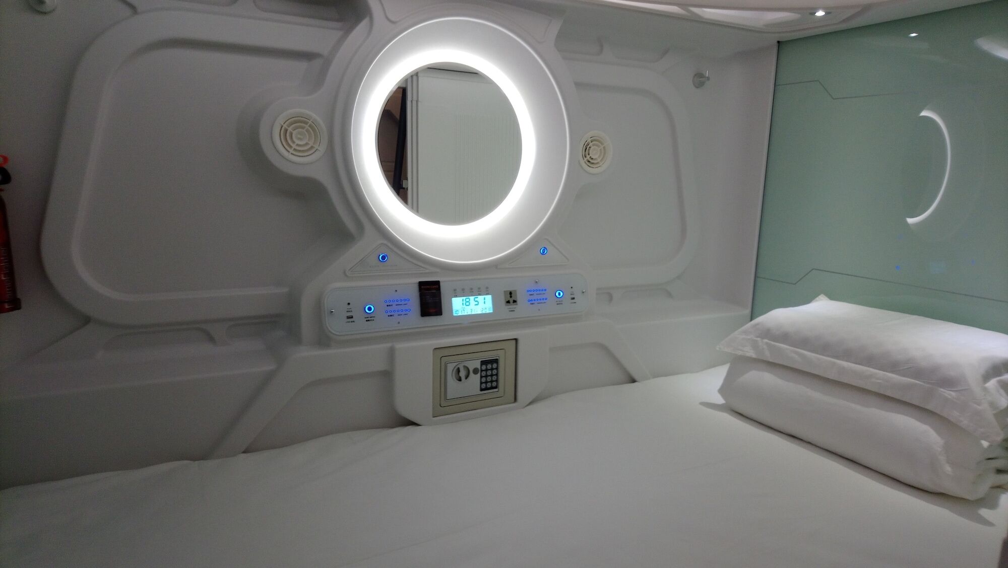 Stay With Me Capsules Hostel Malacca Eksteriør billede